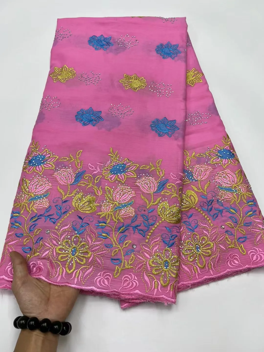 

Новейшая африканская Цветочная швейцарская вуаль кружевная ткань 2023 Высококачественная Роскошная нигерийская вышивка хлопковая кружевная ткань для свадебного платья