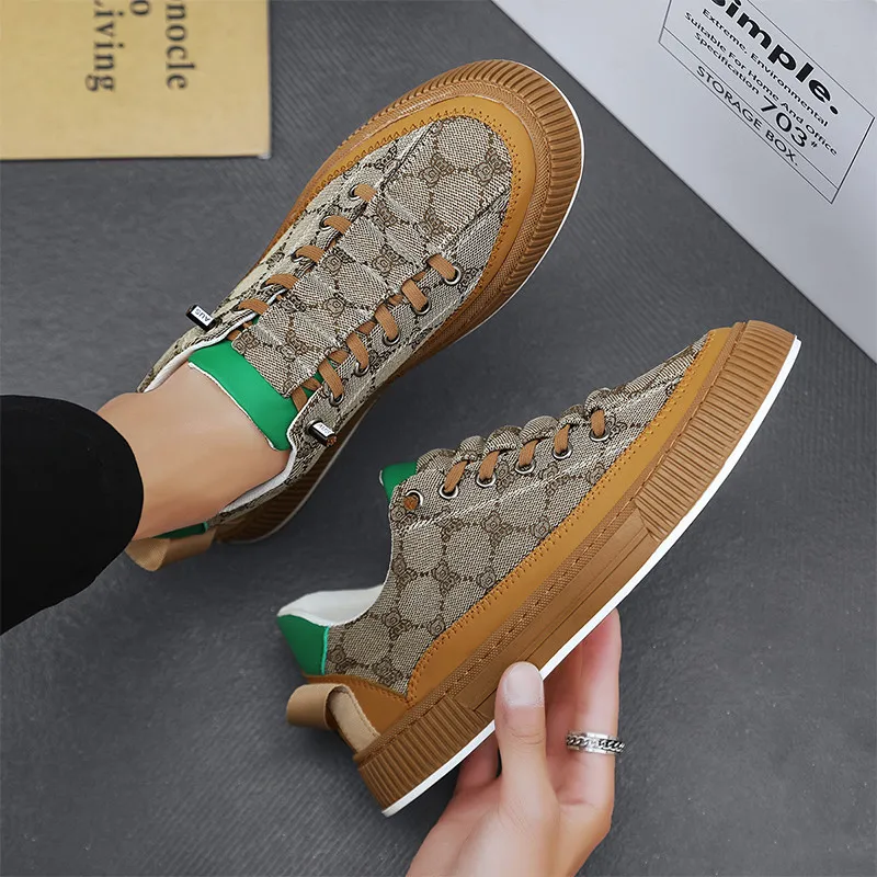 2023 Summer Green Men's Skateboard Shoes Breathable Non-slip Sport Shoes Man Slip-on Retro Flat Sneakers Men zapatillas hombre