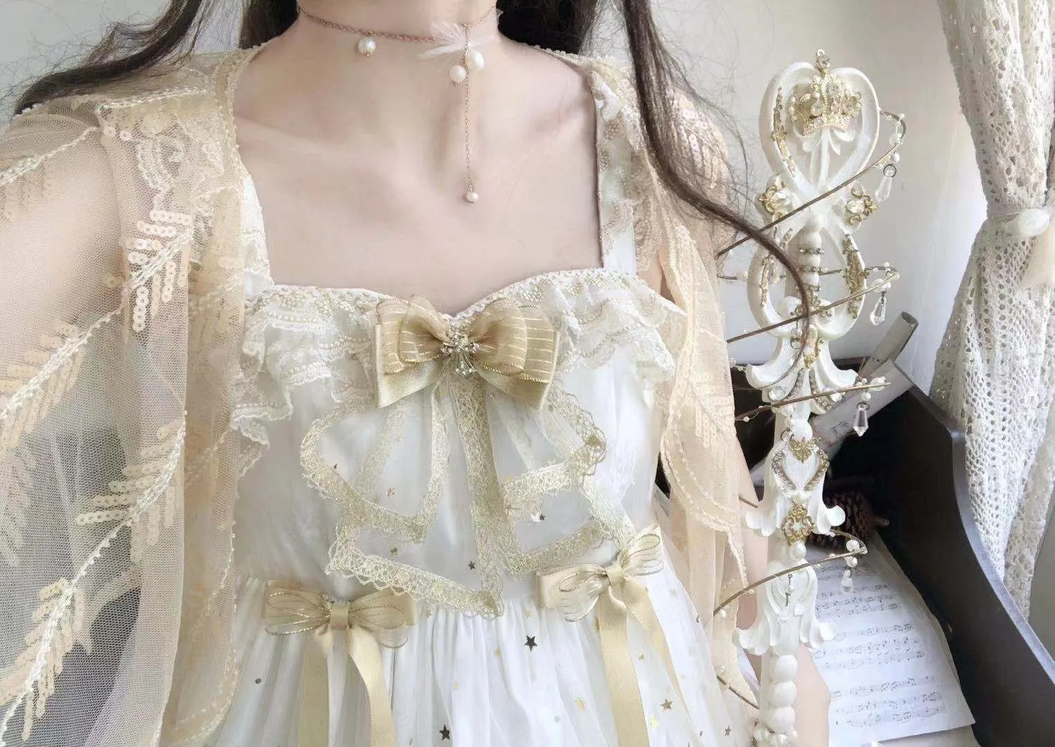 

Винтажная шаль в стиле 1920-х, вечерняя накидка с блестками и бисером, свадебная накидка-болеро, шампанское, женское болеро, аксессуары для веч...