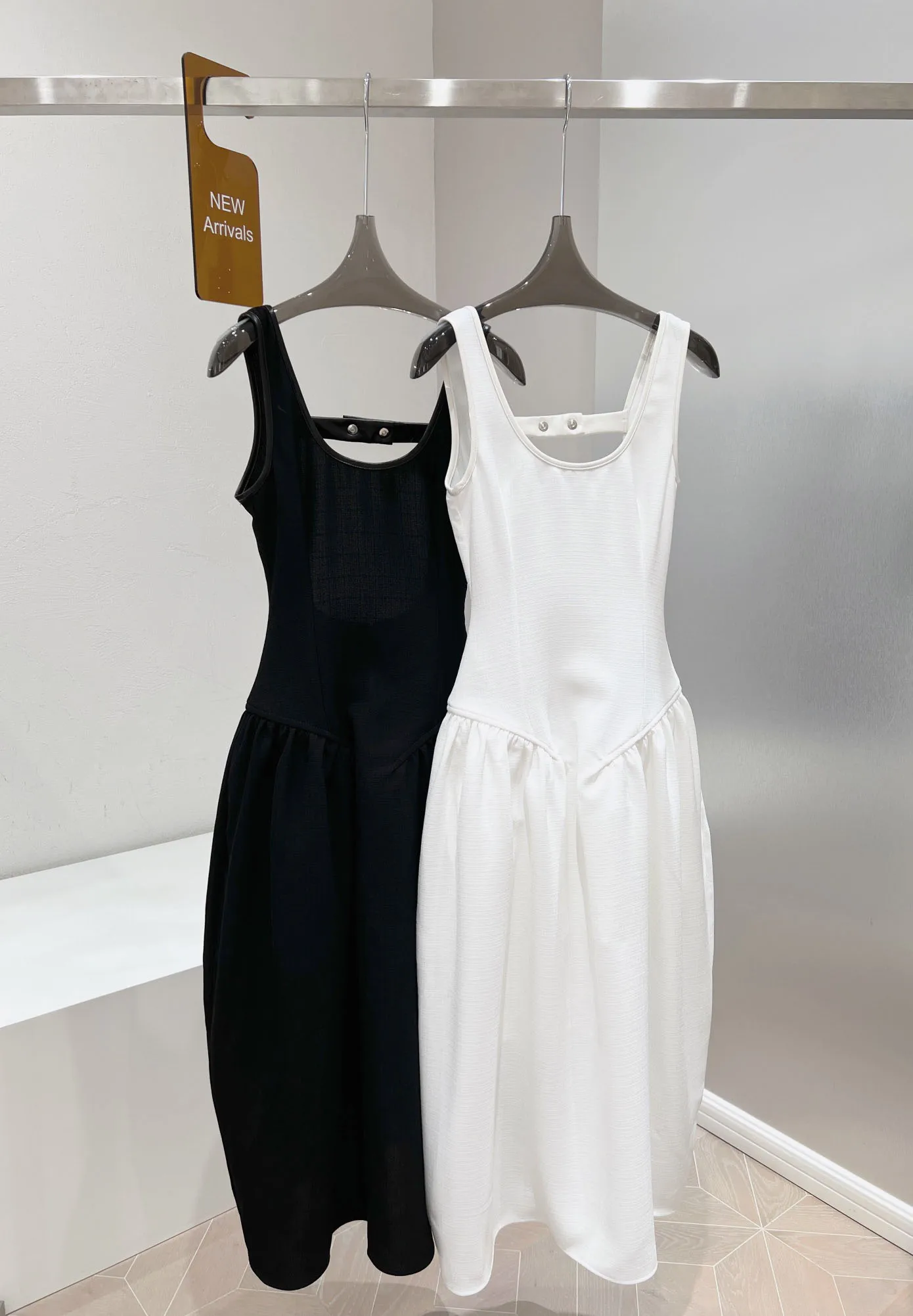 

Платье-жилет с открытой спиной, Повседневная мода, Новинка лета 2023, стиль 0324