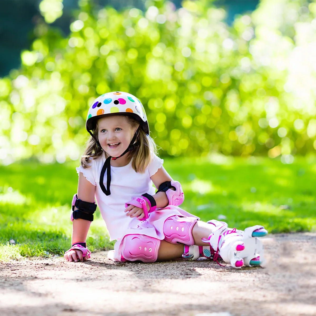 

1 Set of 6PCS Child Roller-skate Protection Gear Cycling Thickened Protector Sports Combination Protectors Kit for Kids Roller
