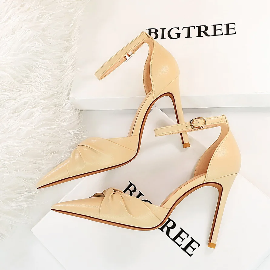 

New Fashion Design Pleated Women High Heels 2022 New Elegant Pointed Toe Ankle Buckle Strap Woman Pumps Wedding Shoes Bride