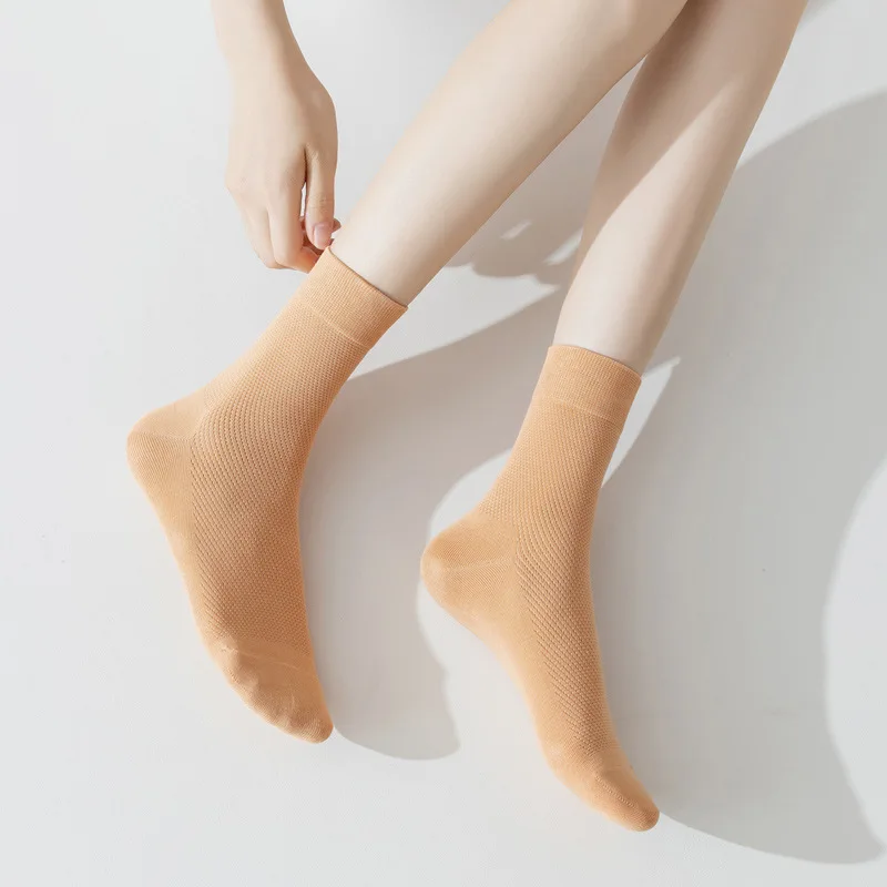 Women's Summer Thin Cotton Breathable Mesh Deodorant Cotton Socks for Spring and Autumn