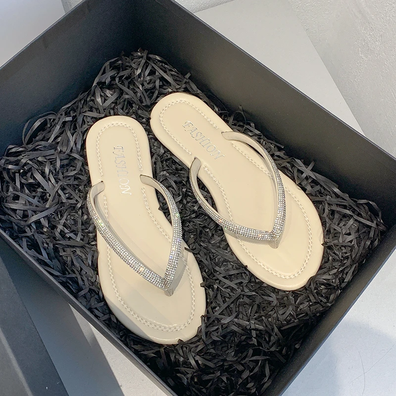 Rhinestone Slippers Women Summer Shoes Women Fashion Bling Flip Flops Comfort Flat Slippers Slip-On Beach Sandals Slides Women