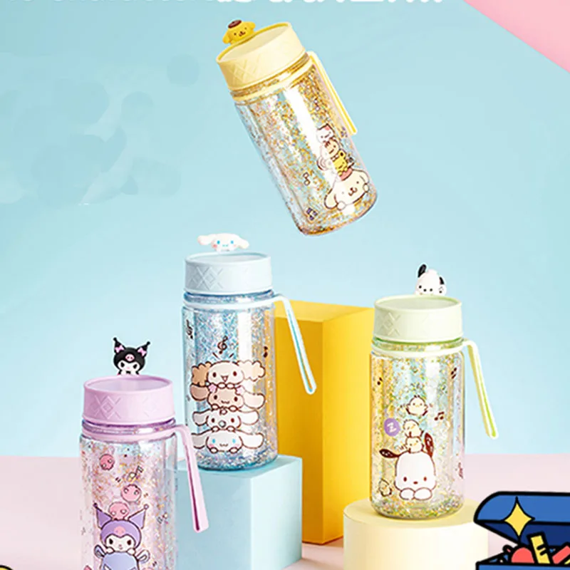 

Милая мультяшная портативная блестящая пластиковая чашка Cinnamoroll Kuromi Pompompurin полакко Sanrio аниме плюшевые игрушки для девочки подарок на день рождения