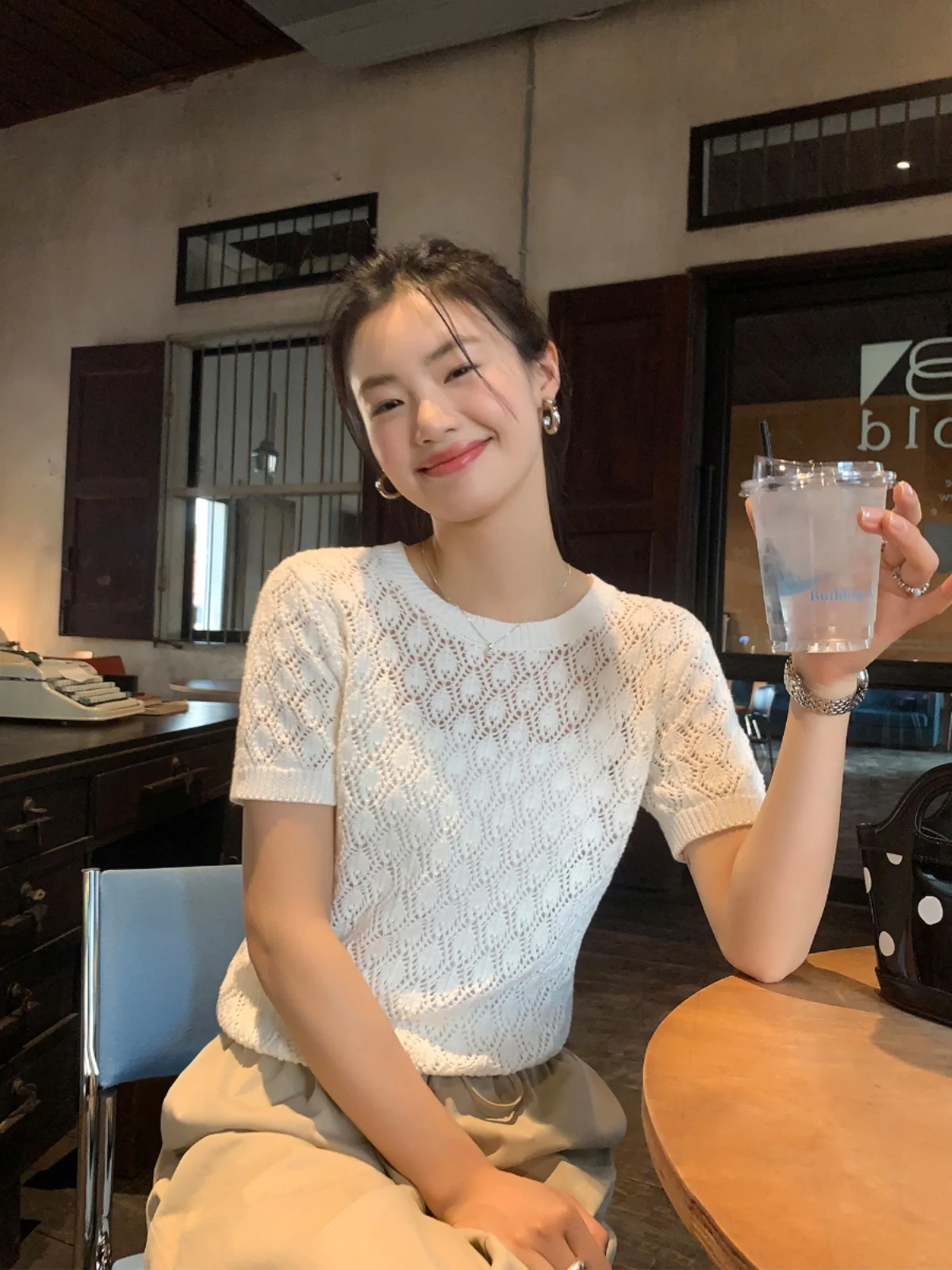 Pusumede ажурная вязаная футболка женская с коротким рукавом и круглым вырезом лето