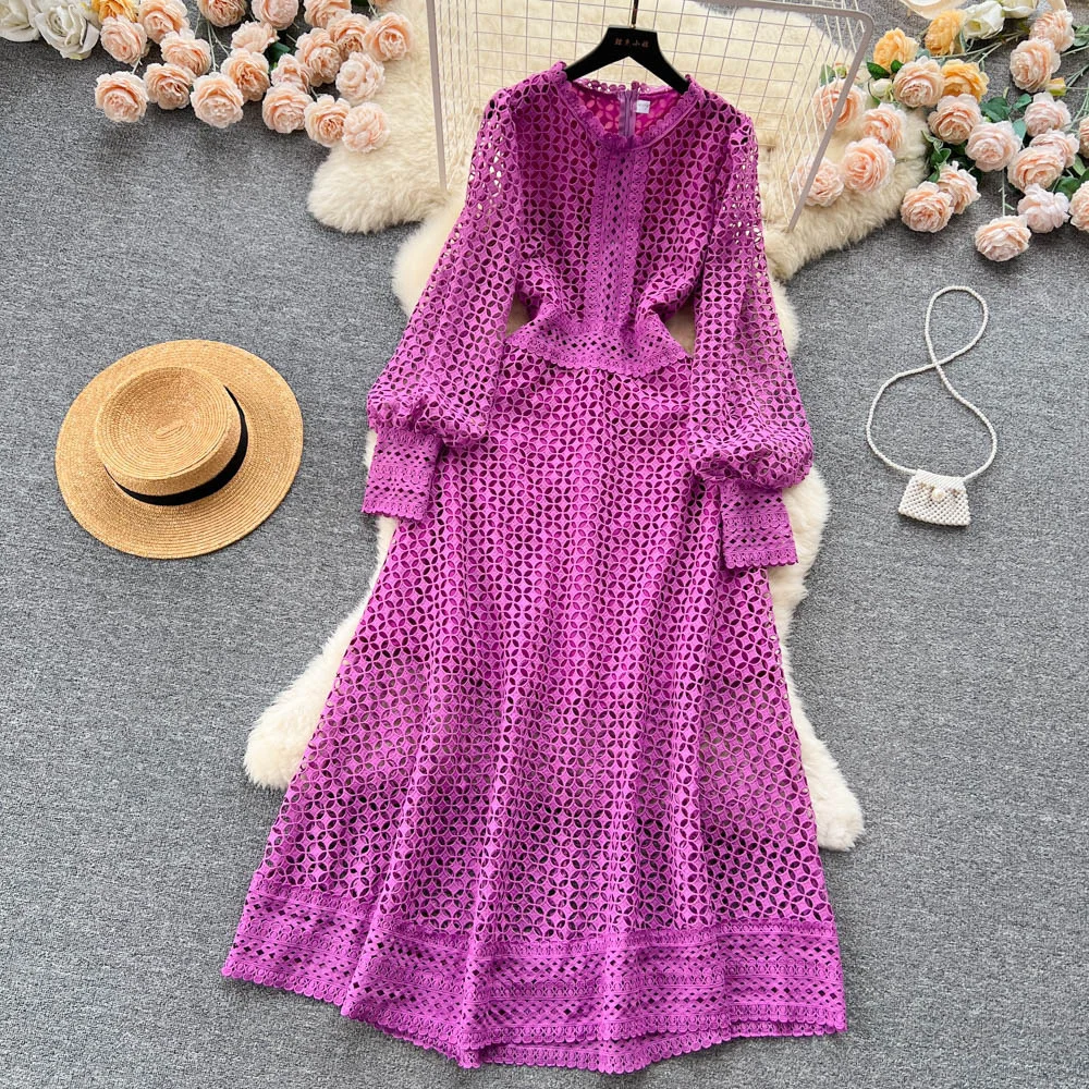Женское кружевное платье с длинным рукавом