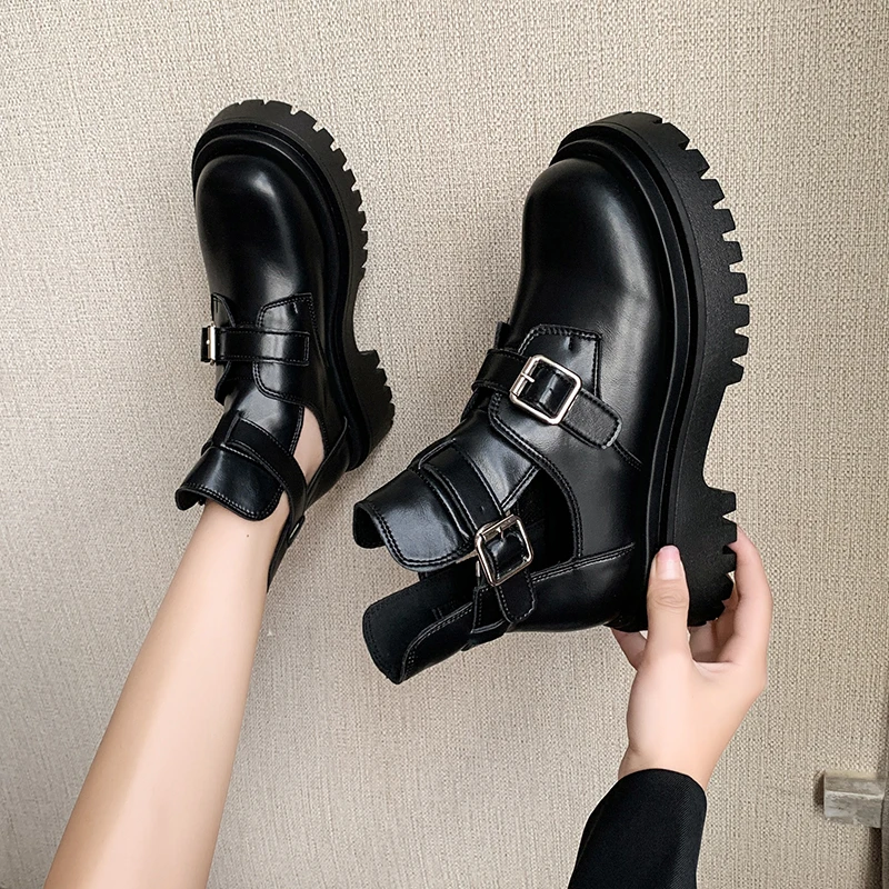 

Милые и классные короткие женские ботинки на весну и осень, новинка, ботильоны на толстой подошве в британском стиле, облегающие мотоциклет...