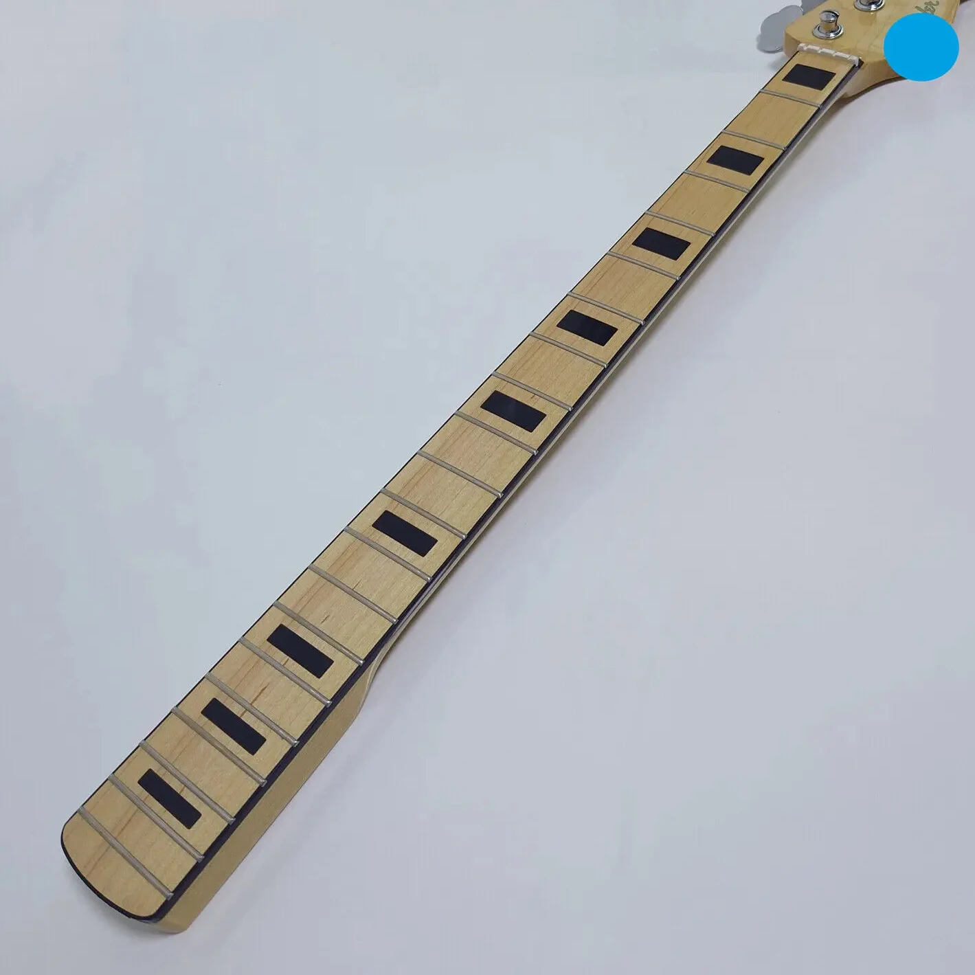 4-струнный гриф для бас-гитары с 20 ладами и запирающими тюнерами запасных частей