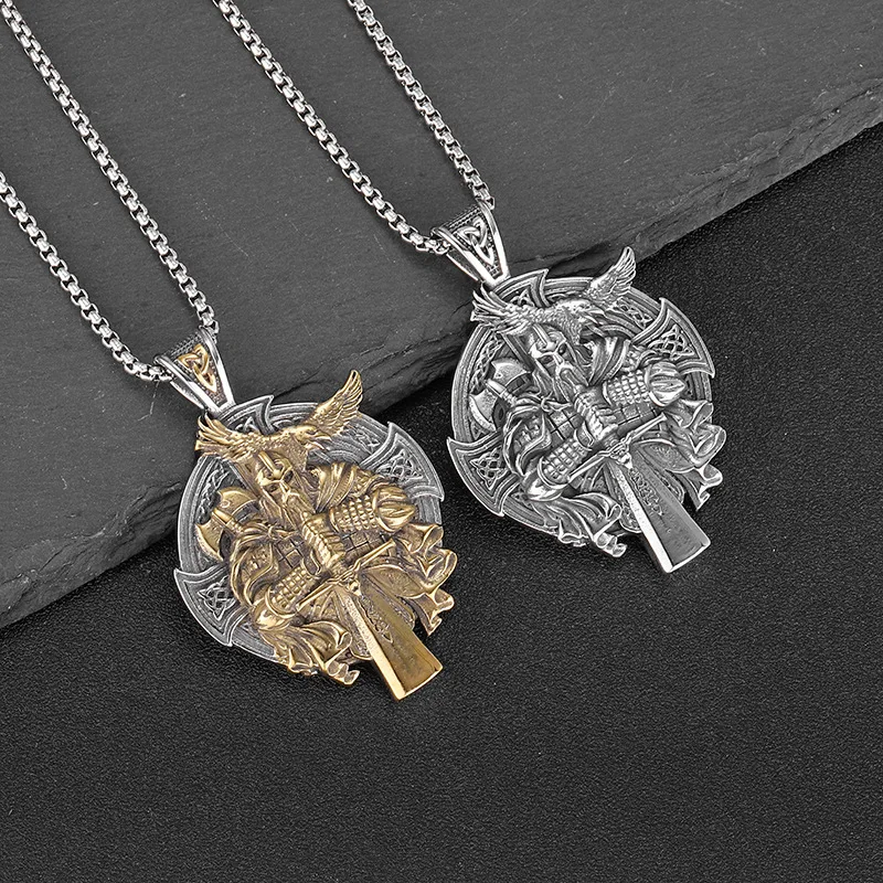 Ожерелье из нержавеющей стали с полированным позолоченным кулоном в стиле