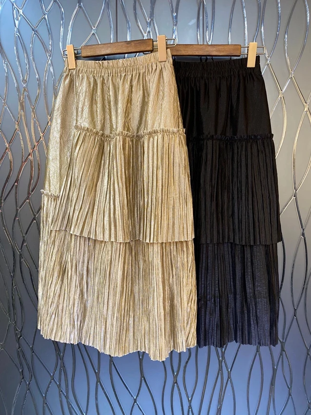 

2023 new women fashion sexy casual metal reflective fabric pleated elastic profile skirt skirt 0308