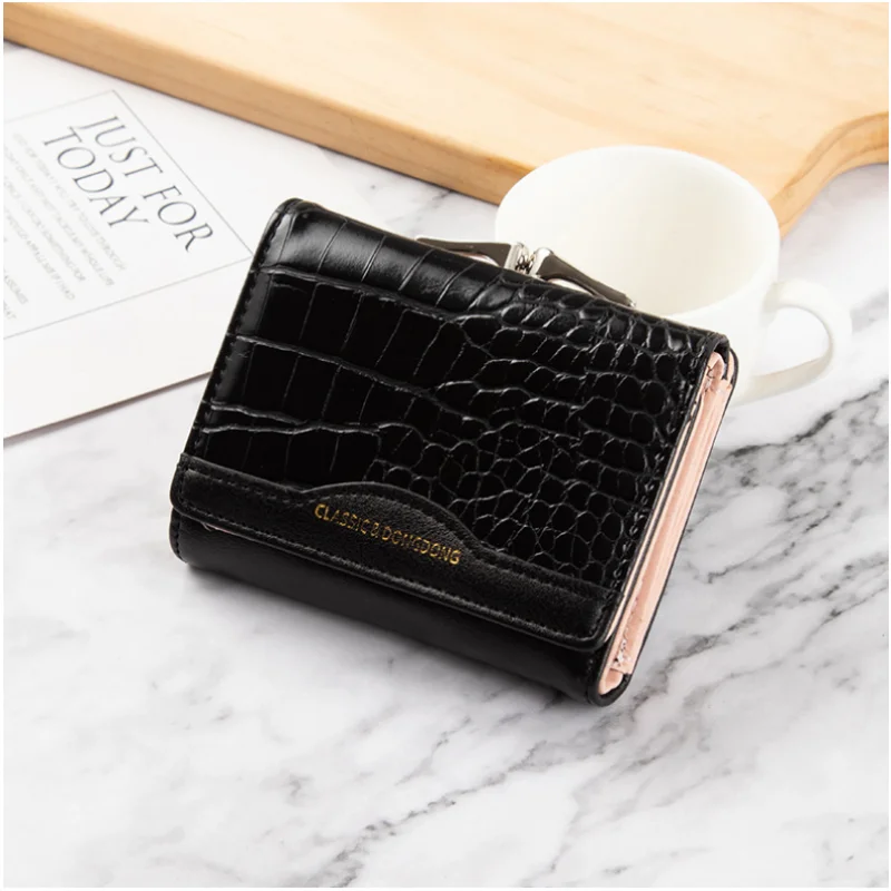 

Women's PU Short Retro Three-fold Folding Student Simple Multi-card Alligator Coin Coin Purses for Women Crocodile Stripe Wallet
