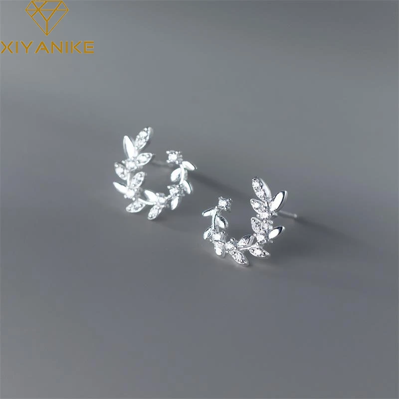 

XIYANIKE Bling Zircon Crescent Arc Leaves Stud Piercing Earrings For Women Girl Korean Fashion New Jewelry Party Gift сережки