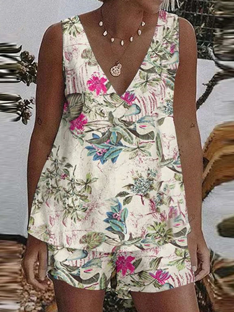 

Elegant V-Neck Tank Top and Straight Shorts Outfits Fashion Sleeveless Printed Two-Piece Set 2022 Women Summer Casual Loose Suit