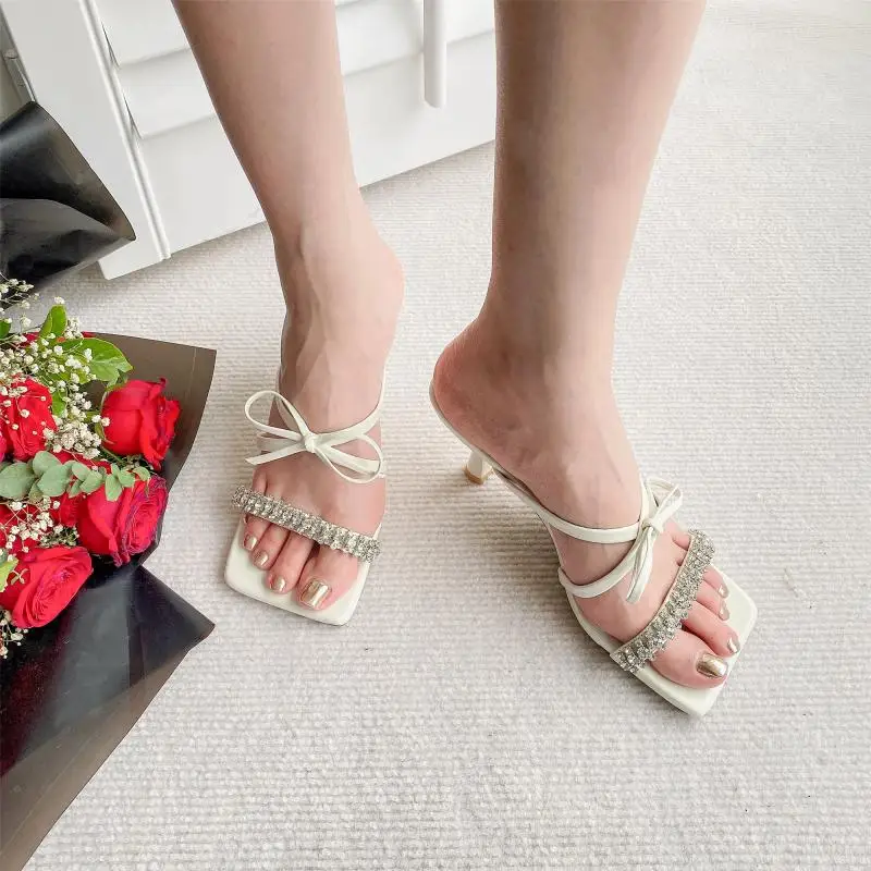NIUFUNI 2022 Summer Rhinestone Straps Sandals Bow Square Toe Open Toe Stiletto Women Slippers Elegant Slides Fashion Dress Shoes