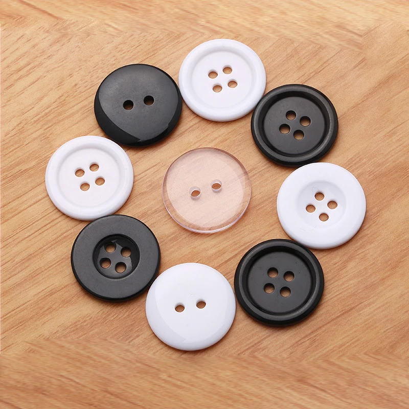 пуговицы рубашечные перламутровые. край пуговицы. пуговицы карамельные для игрушек. пуговицы с камнями. пуговицы цветы металл.