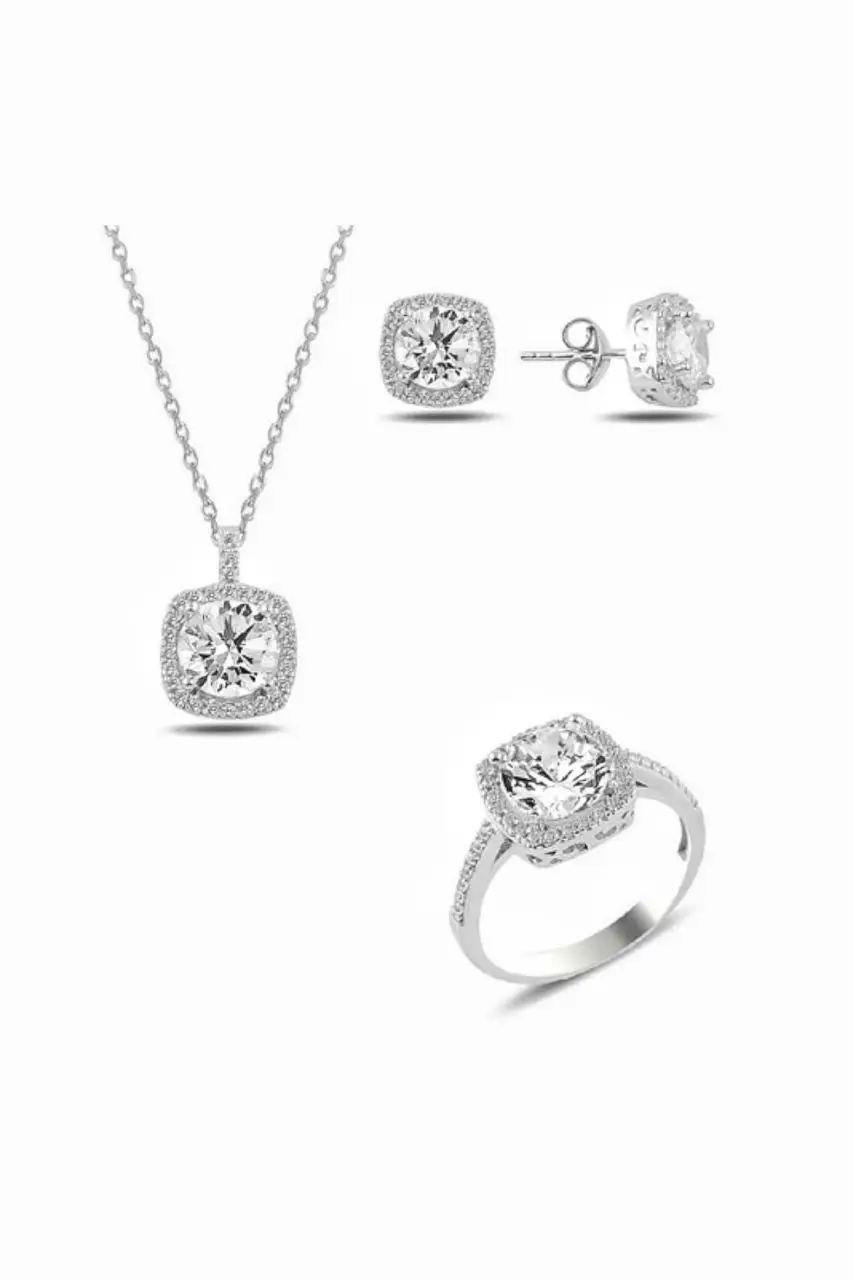 

Diamond Model Top Quality Cubic Zirconia 925 Silver Set Suit
