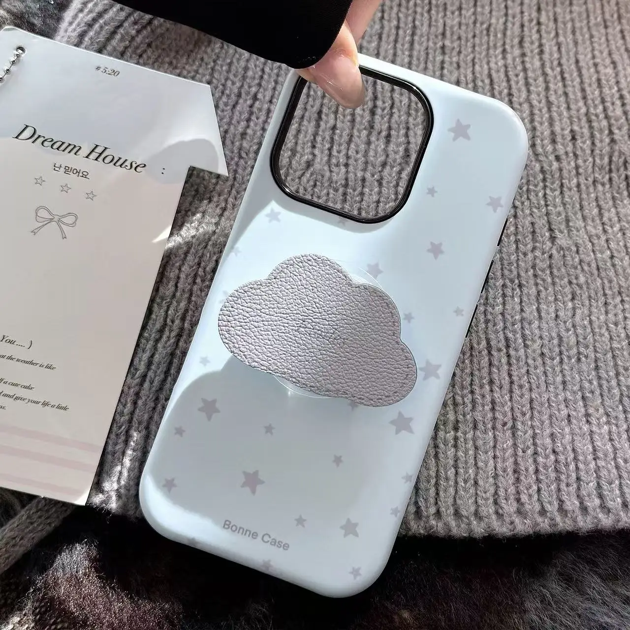 Фото Простой и премиальный чехол для телефона с держателем Star Cloud, подходит для iPhone 16 Pro Max 15 14 13 12 11, чехол для телефона, устойчивый к царапинам и №1