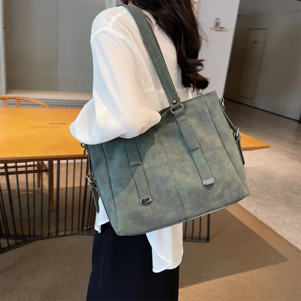 

Женские сумки через плечо в стиле ретро, осень 2023, новая дорожная сумка через плечо, Байкерская сумка из мягкой искусственной кожи, вместительная сумка-тоут для покупок