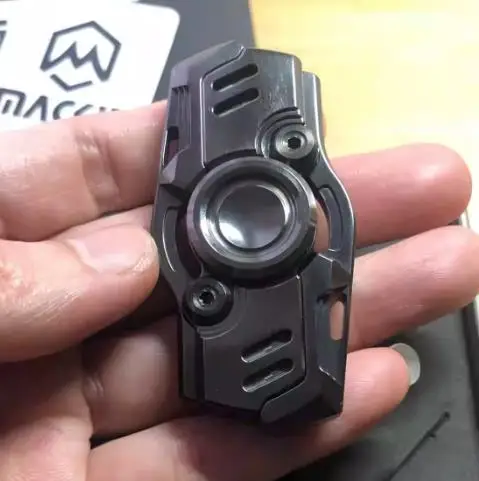 

Second hand EDC MACKIE Fingertip gyroscope