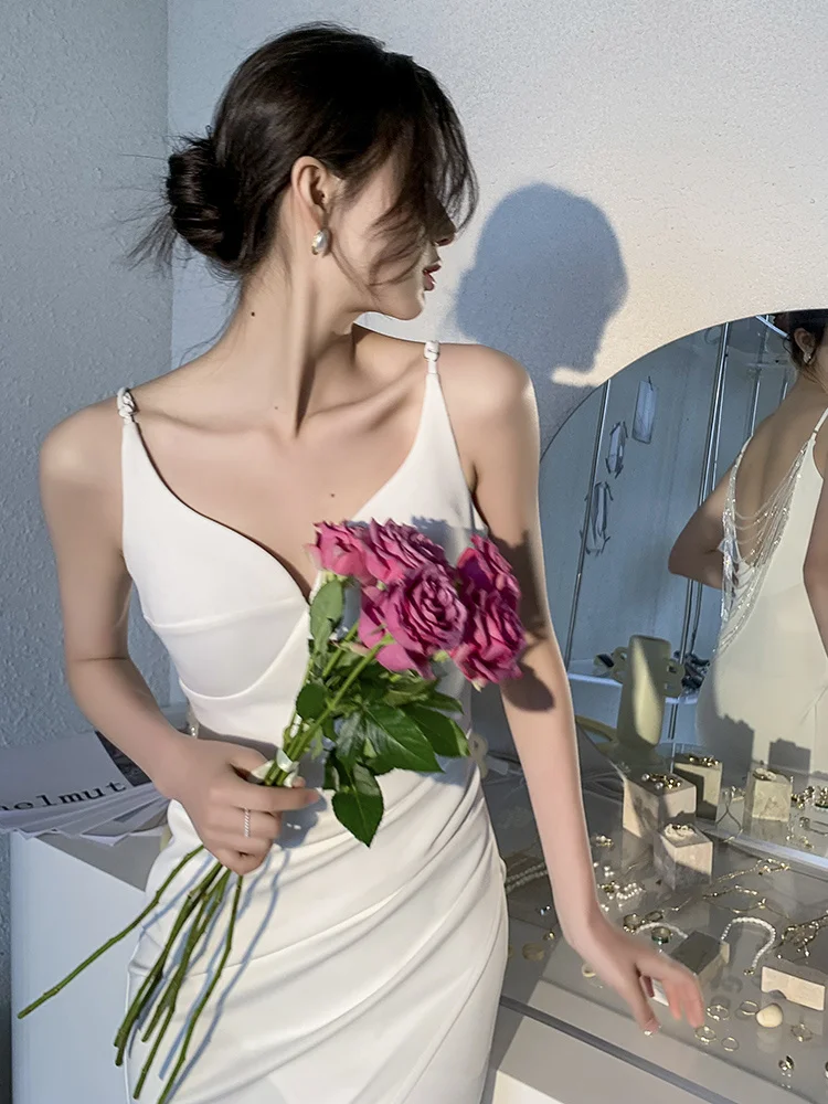

Evening dress, female celebrity temperament, high-end fishtail sexy suspender dress, white light luxury, niche high-end light