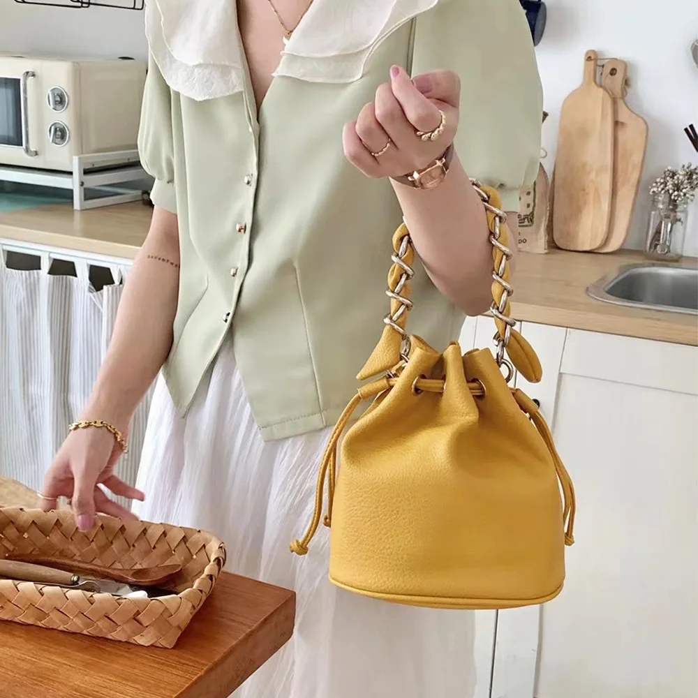 Women Solid Color Pu Leather Drawstring Bucket Bag 2022 Summer New Pleated Handbag  Luxury Designer Crossbody Shopper Bag Female