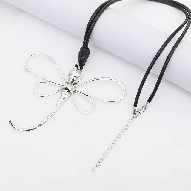 Fashion European and American Dragonfly Style Pendant Necklace for Women Silver Plated Long Sweater Chain Necklace Jewelry 2