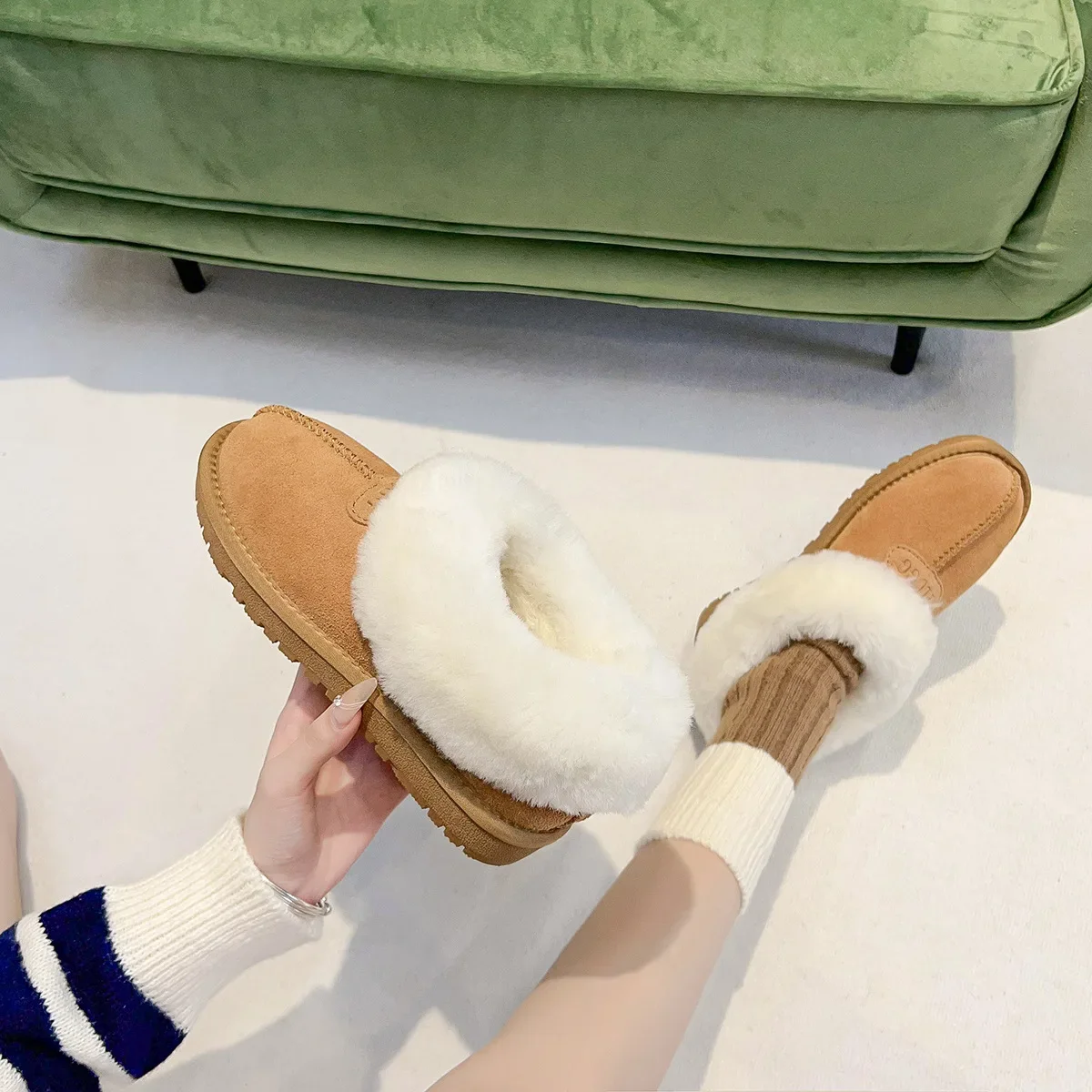 Дропшиппинг утепленные флисовые зимние ботинки короткие на меху плоской подошве