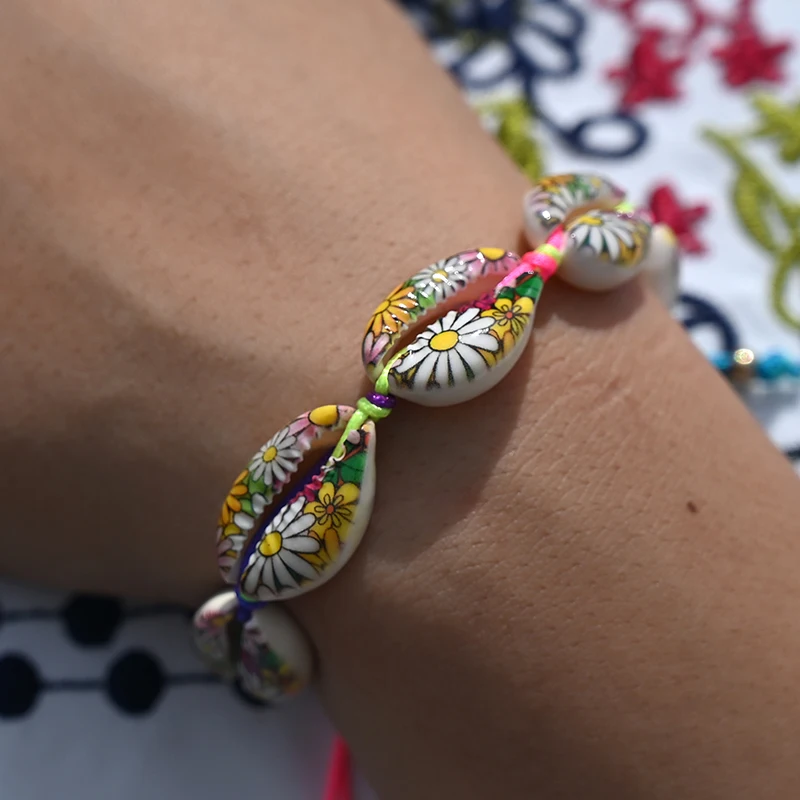 Женский браслет из ракушек Puka летний ручной работы в стиле бохо с узелком и Луной