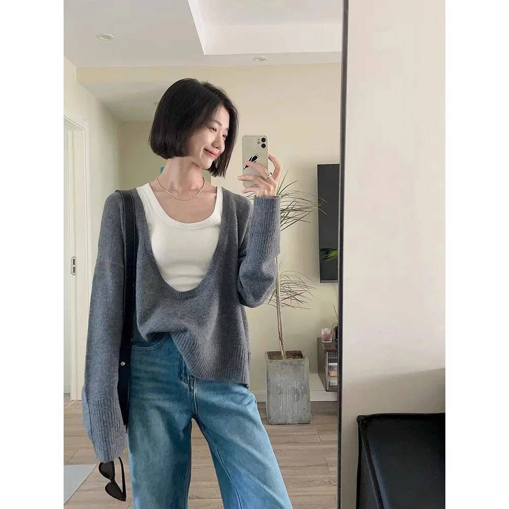 

Grey long-sleeved v-neck pullover knit jumper jumper women 2023 autumn new lazy wind outside loose tops