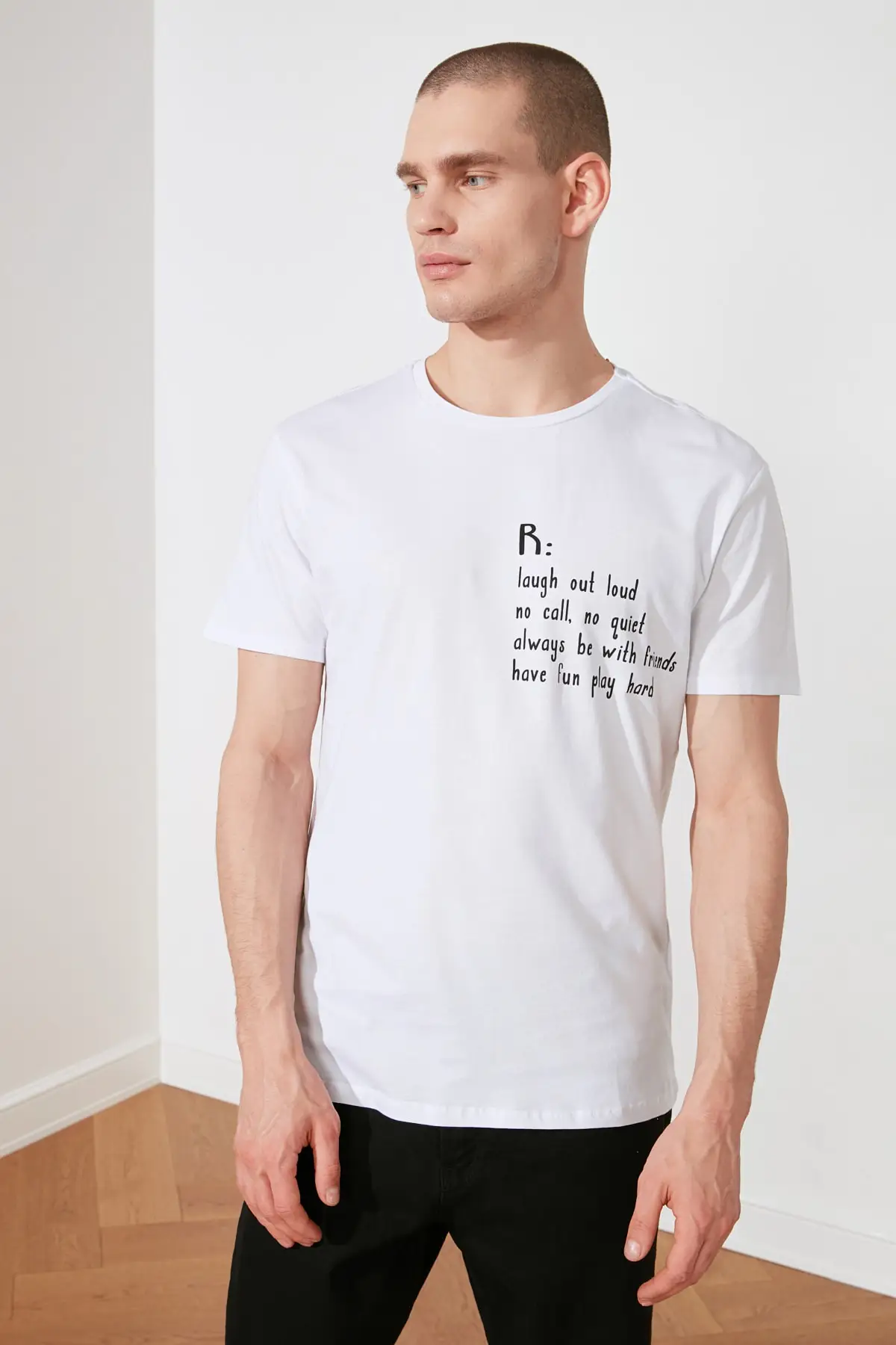 

Trendyol Men 'S Regular Fit Cycling Neck Short-Sleeve Printed T-Shirt TMNSS21TS0969