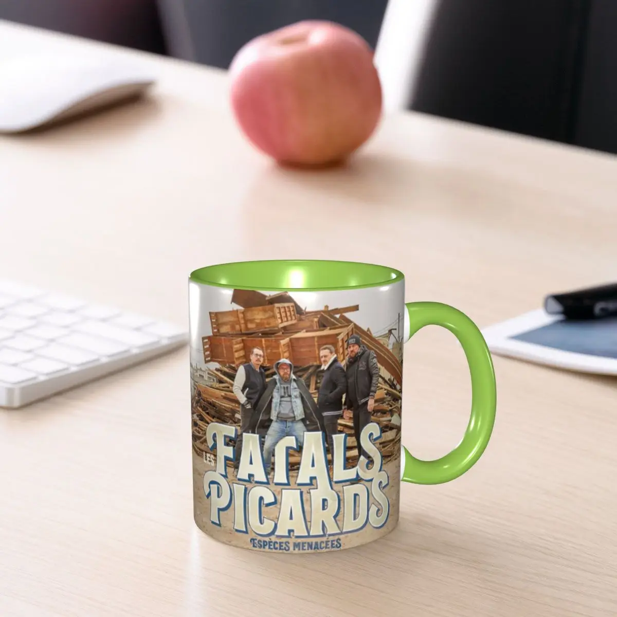 Фото Керамическая кружка Les Fatals Picards Especes Menacees Album 2019 для кофе, чая, молока, подарок для женщин и мужчин, с возможностью индивидуального дизайна №4