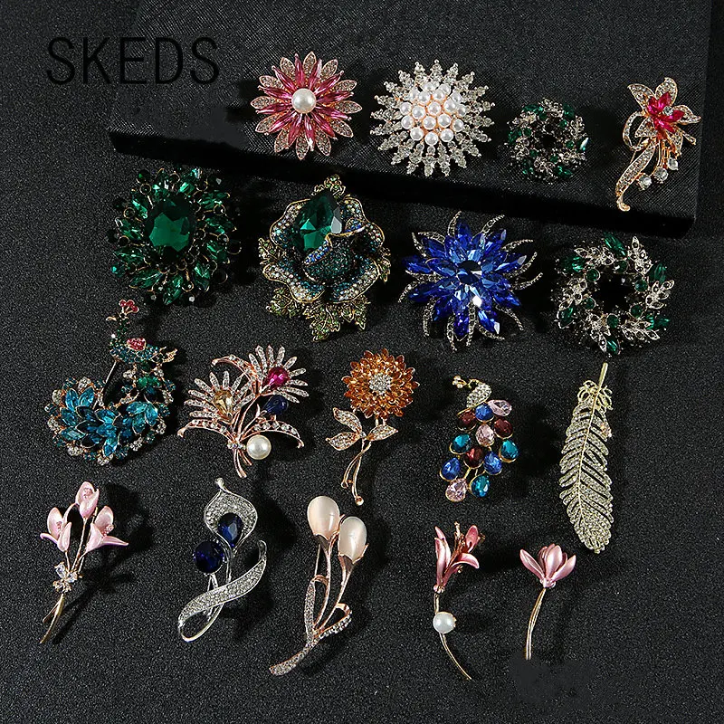 

SKEDS Luxury Rhinestone Women Elegant Flower Badges Vintage Plant Metal Brooches Pins Cloat Sweater Jewelry Corsage High-end Pin