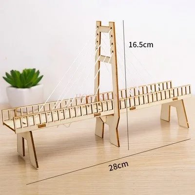 Students' handwork to assemble toys, science and technology small production invention DIY wooden model cable-stayed bridge