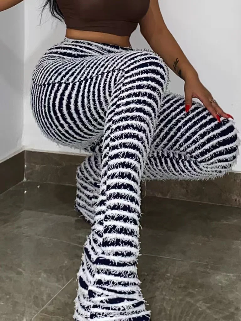 2023 New Autumn Black And White Striped Knitted Stacked Pants Winter Women Bottoms Streetwear Extra Long High Waist Flare Pants
