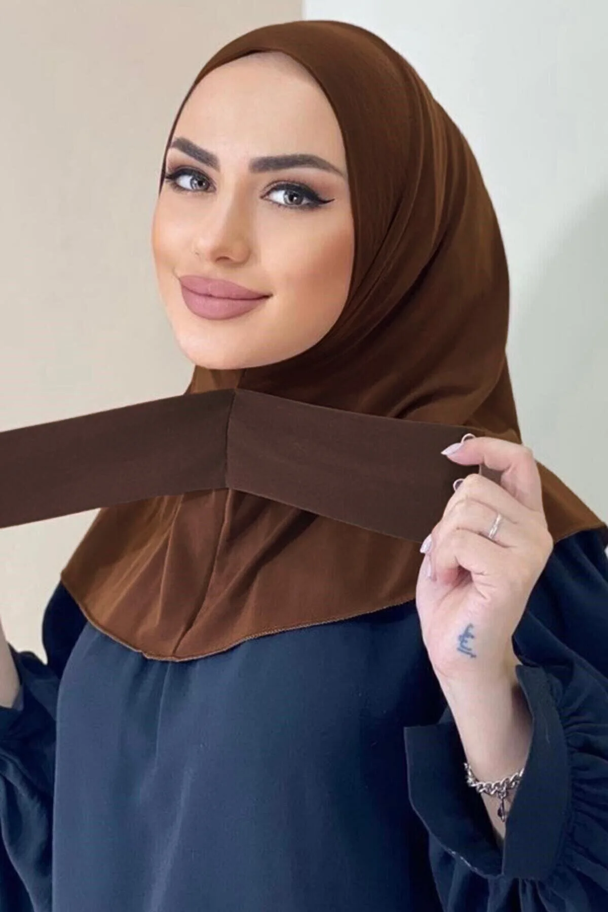 

2022 New Casual Solid Color Muslim Fashion Scarf Shawl Tie Ladies Robe Turban