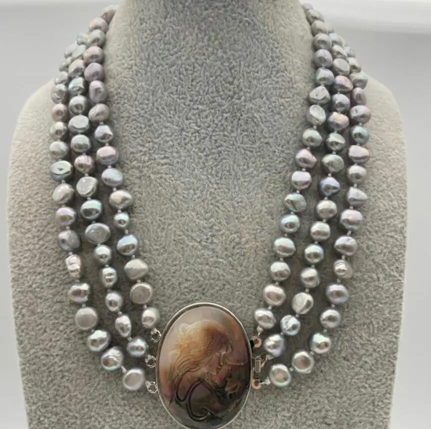 

Fashion 3-row Pearl Necklace Shell Button