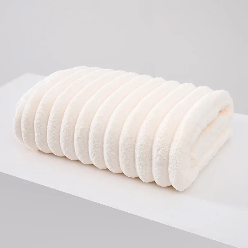 

Бархатное полотенце Candy Corduroy 35x75 см