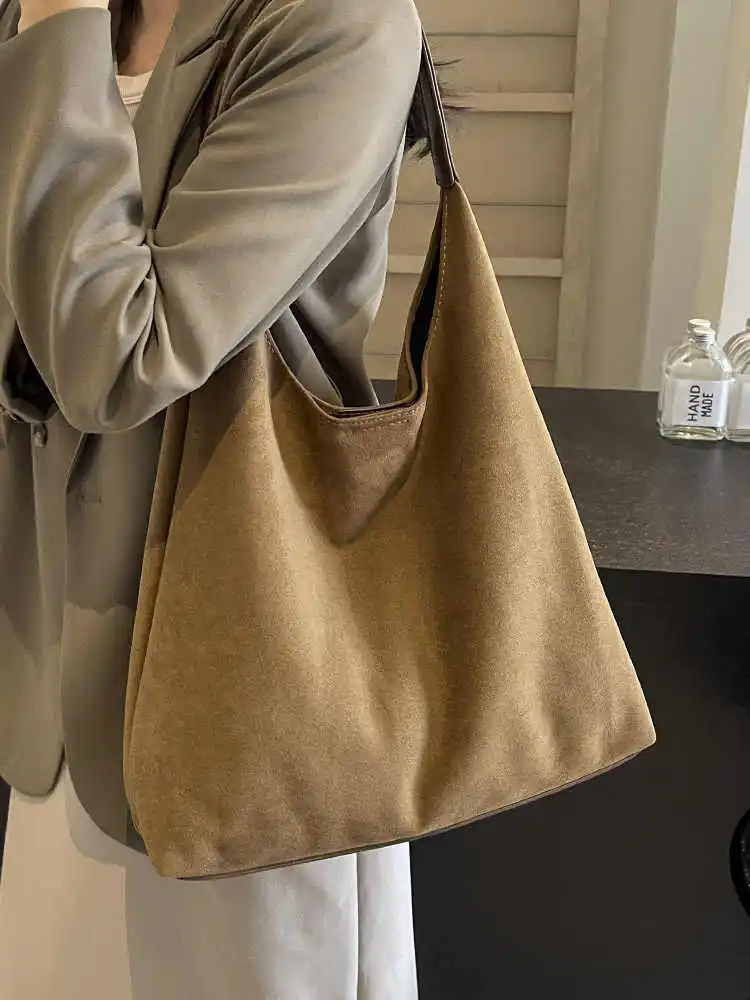 Новая трендовая женская сумка большой емкости Сумки для пригорода 2024 с одной