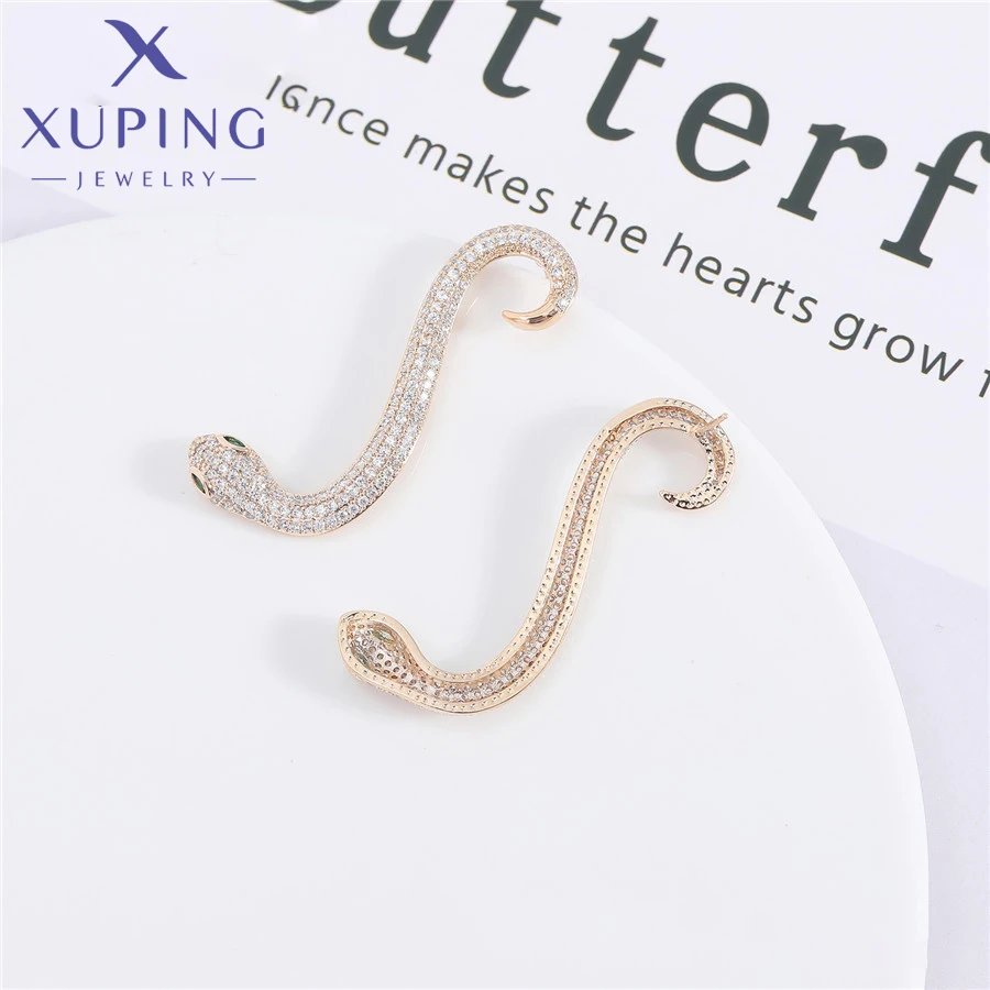 Ювелирные изделия Xuping Новое поступление модные серьги-гвоздики золотого цвета в