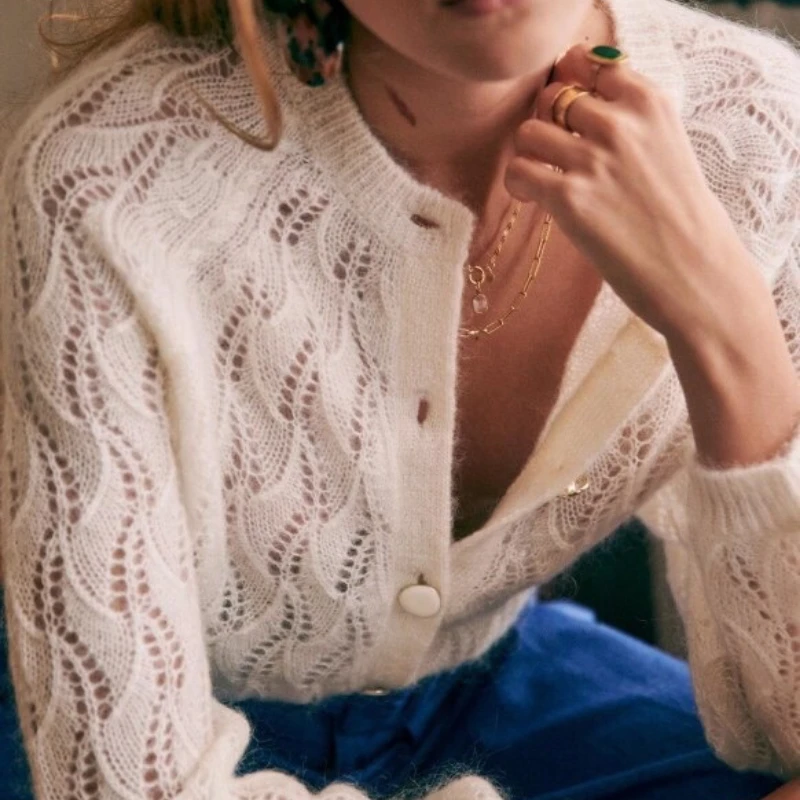

2022 Early Autumn New Women's O-neck Hollow Knitted Cardigan Simple Commuter Women's Long-sleeved Single-breasted Knitwear