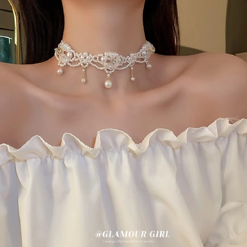 

New Diamond Crystal Pearl Flower Necklace for Women French Rococo Fashion Clavicle Chain High-quality Light Luxury Necklace