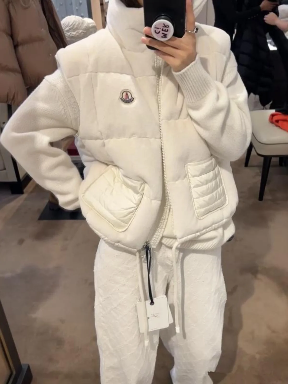 Western Sle Fashion Trendy 24 Autumn and Winter New Pocket Decoration Girl Fan down Vest Women Slimming Warm Top