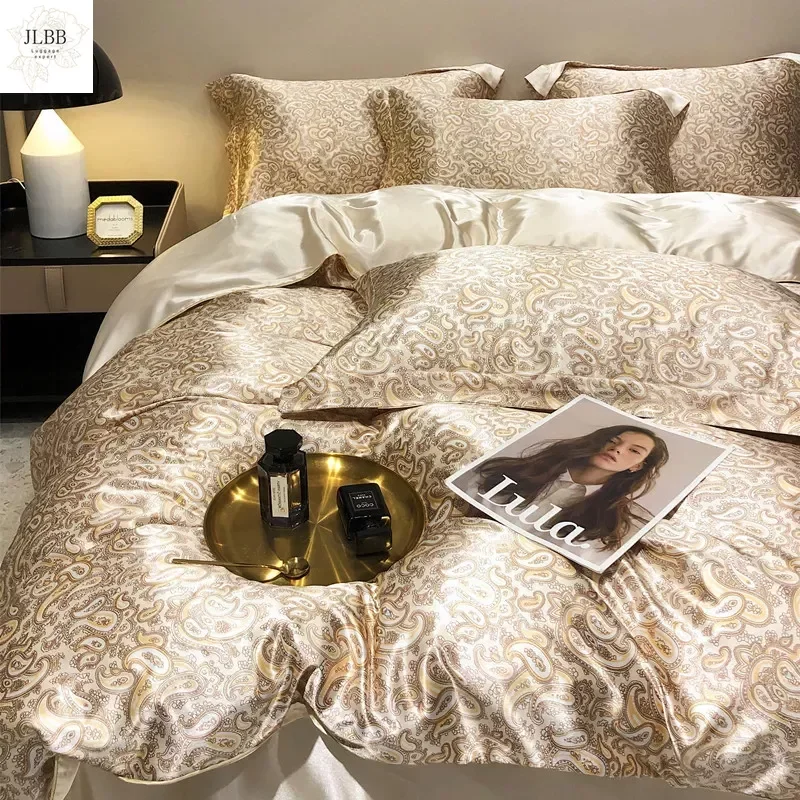 

Комплект постельного белья из натурального шелковистого тутового шелкопряда с простыней