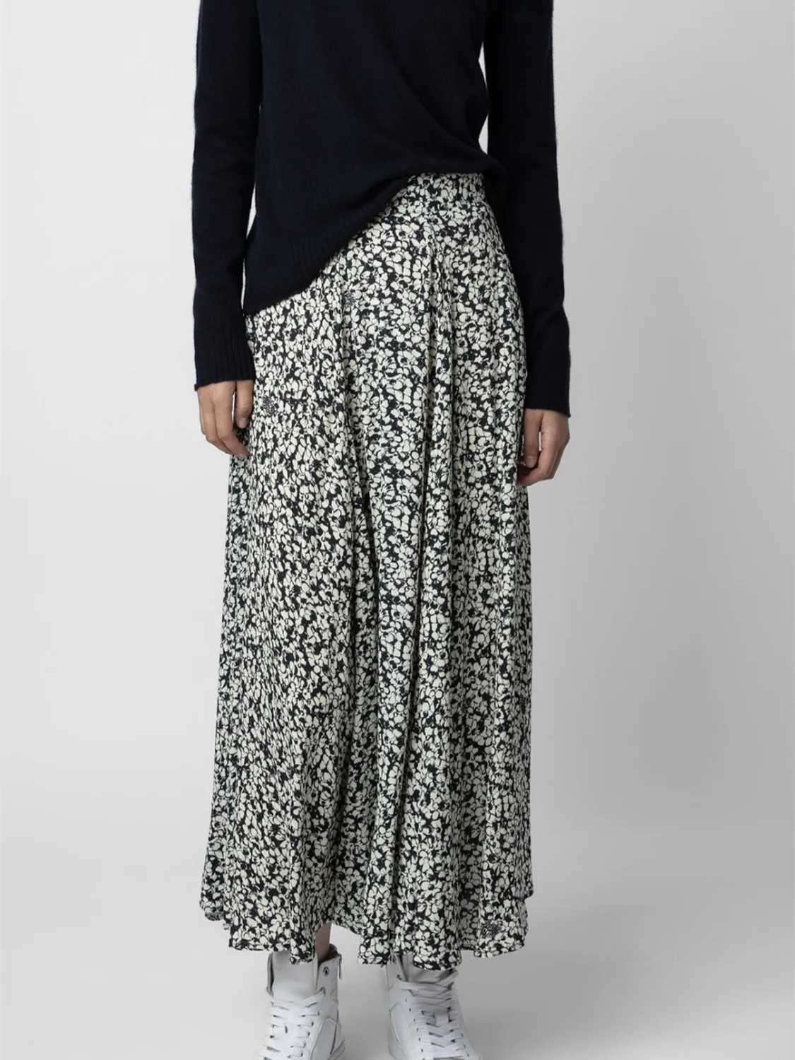 

Women Letter Floral Printed Midi Skirt 2023 Autumn New Ladies High Waist Versatile Vintage Long Skirts
