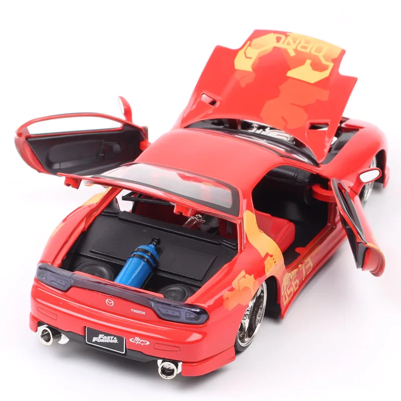Модель литая автомобиля из металлического сплава Jada 1:24 Mazda RX-7 детские игрушки