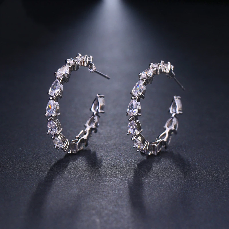 

2023 New Luxury Trend Zircon Circle Round Earrings for Women Waterdrop Crystal Hoop Earrings Korean Fashion Party Jewelry Gifts