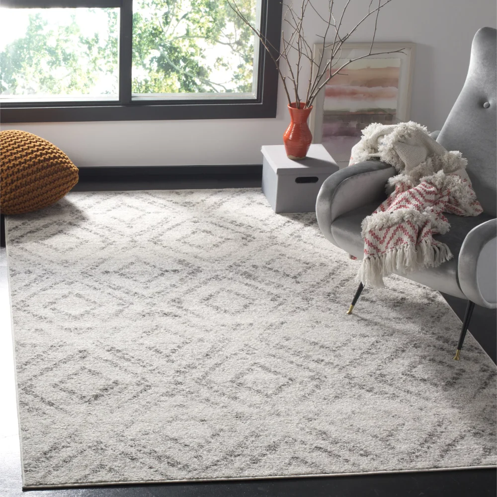 

Adirondack Lecia Geometric Area Rug, 8' X 10'