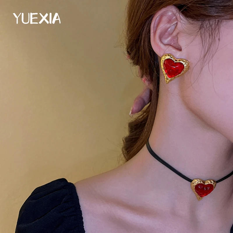 

Big Retro Wrinkled Resin Heart Earrings Necklace Medieval Vintage Red Love Heart Pendant Earrings Necklaces for Women Jewelry