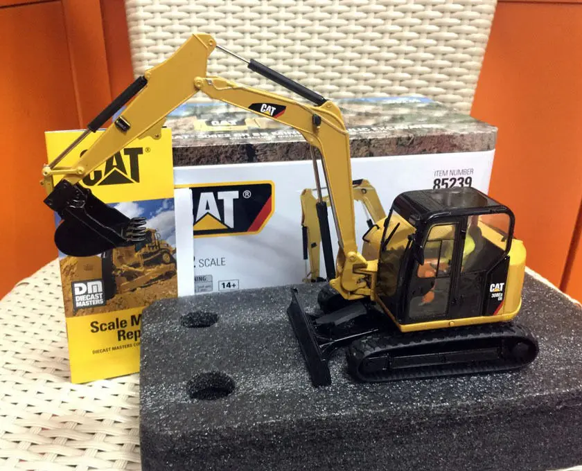 

Caterpillar Cat 308E2 CR SB Mini Hydraulic Excavator Metal 1/32 Scale Metal Model By DieCast Masters #85239 New in Box